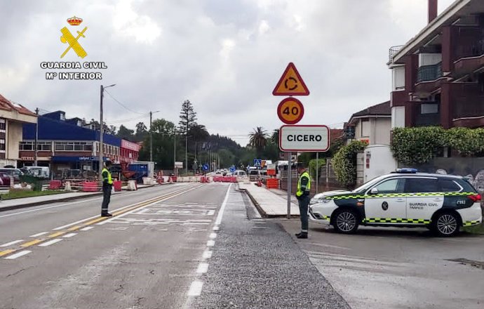 Rdo. Nota De Prensa (Detenido Por La Guardia Civil Con Hachís Y Cocaína, Tras Observar Una Conducción Irregular)