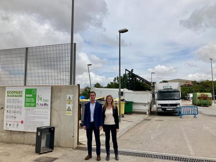 El candidato del PP al Consell de Mallorca, Llonre Galmés, promete bajar la tasa de residuos