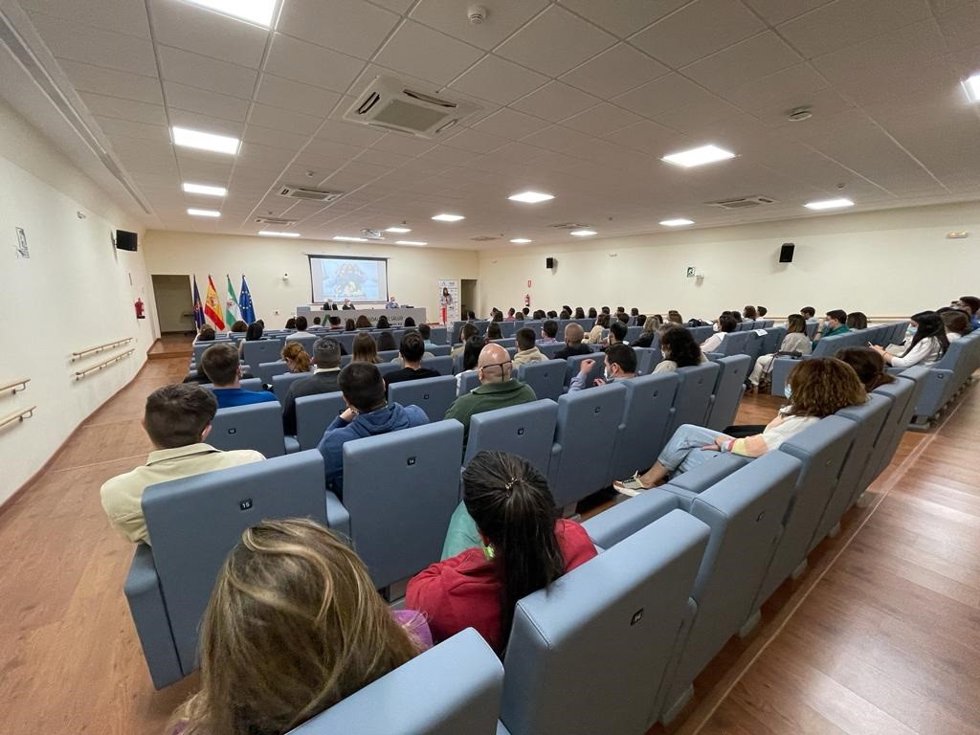 Acto de bienvenida a los residentes.