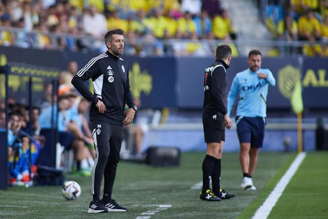 Paulo Pezzolano: "Contra El Barça, Con Dar El Máximo No Nos Da"