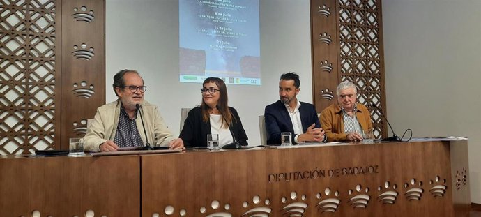 Presentación de la muestra de teatro amateur Noches de Regina'