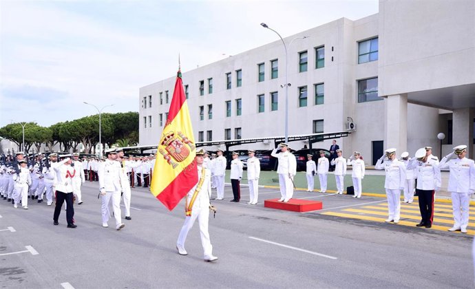 El almirante jefe de Estado Mayor de la Armada, Antonio Piñeiro Sánchez, visita la Base de Rota, la primera vez desde su nombramiento