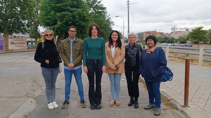 Candidatura de Podemos-AV en las inmediaciones de Fermasa