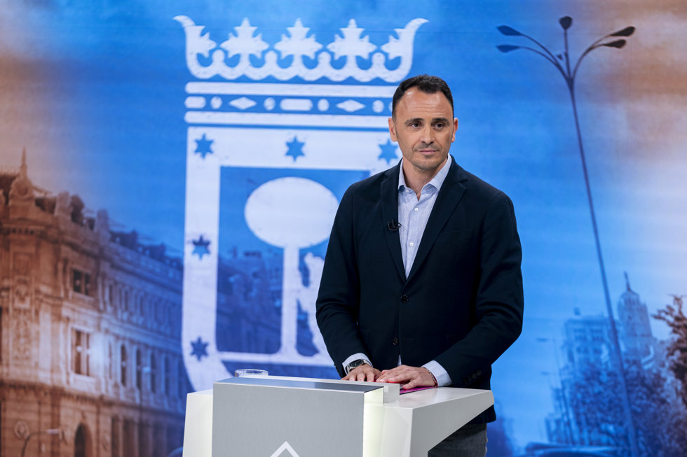 El candidato de Podemos a la Alcaldía de Madrid, Roberto Sotomayor, durante el debate electoral de los candidatos a la Alcaldía de Madrid de cara a las elecciones autonómicas y municipales del próximo 28 de mayo