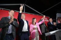 Zapatero pide el voto para Méndez, "la alcaldesa que se parece a Lugo", y carga contra la "antipolítica" del PP