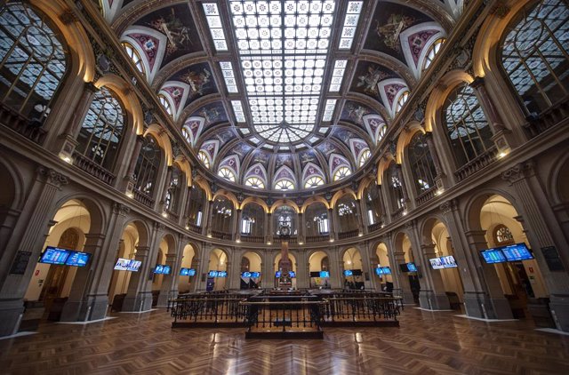Archivo - Instalaciones del Palacio de la Bolsa de Madrid.