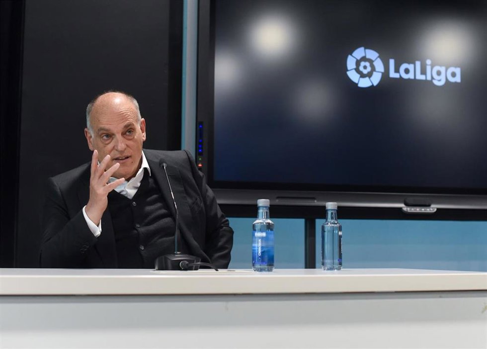 Archivo - El presidente de LaLiga, Javier Tebas, durante una rueda de prensa tras una Asamblea Extraordinaria