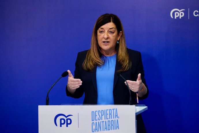 La candidata del PP a la Presidencia de Cantabria, María José Sáenz de Buruaga