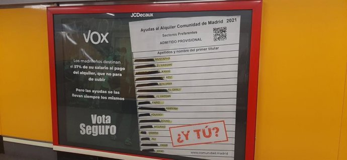 Cartel de Vox en estaciones de Metro en el que critica las ayudas al alquiler para inmigrantes.