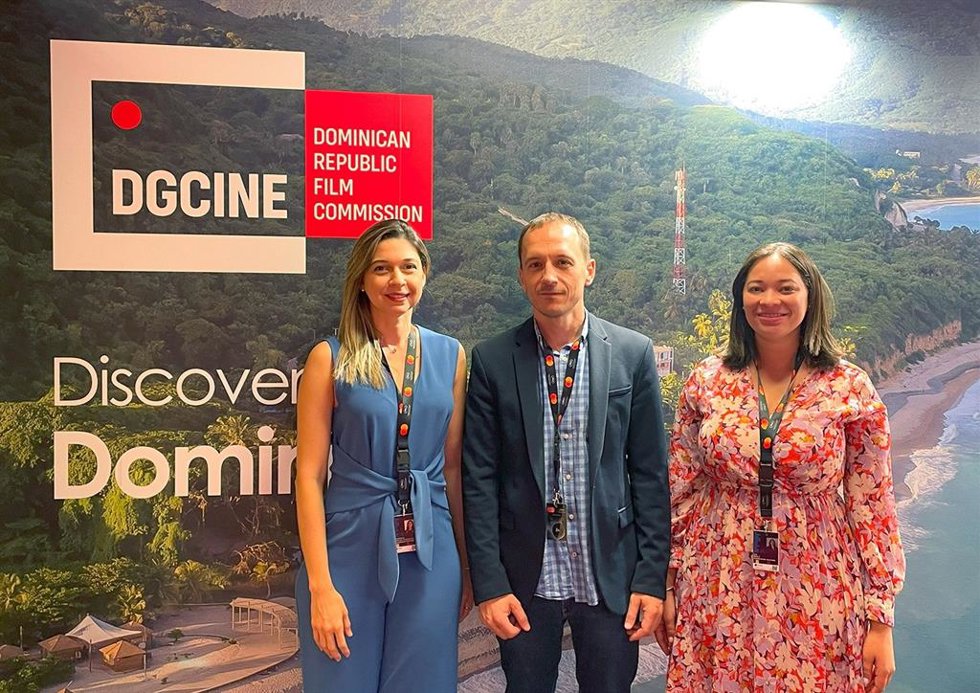 El, director del Festival de Huelva,  Manuel H. Martín, junto a la directora general de la Dirección General de Cine de la República Dominicana, Marianna Vargas, y la encargada de Relaciones Internacionales de esta última institución, Lía Báez.