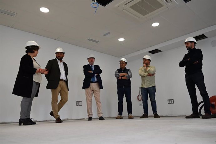 Visita al nuevo centro cultural y la sala de estudios Alcalde Pepe Agüera