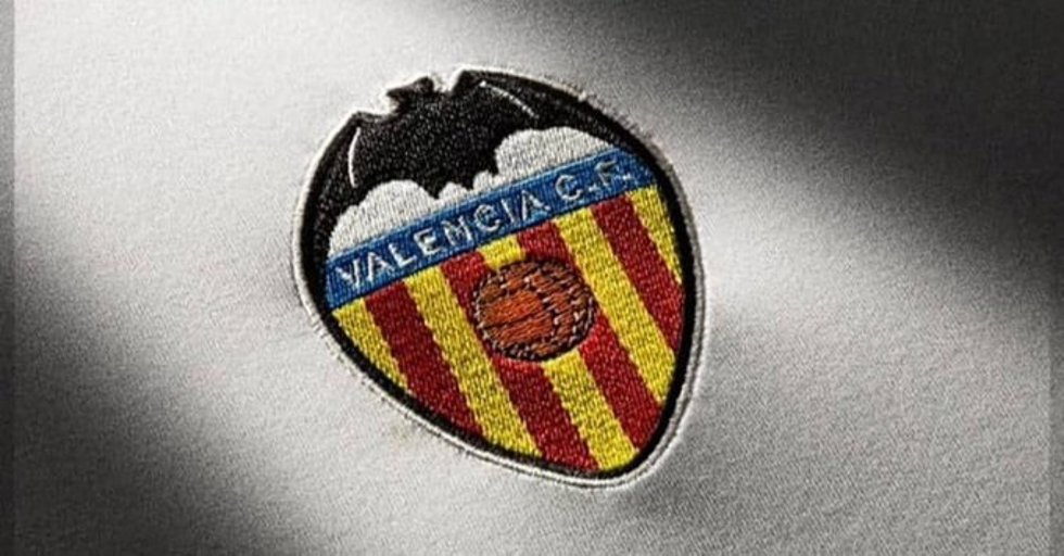 El Valencia pide "respeto" y que no se tache a su afición como "racista" tras los insultos de un sector de la hinchada a Vinícius.