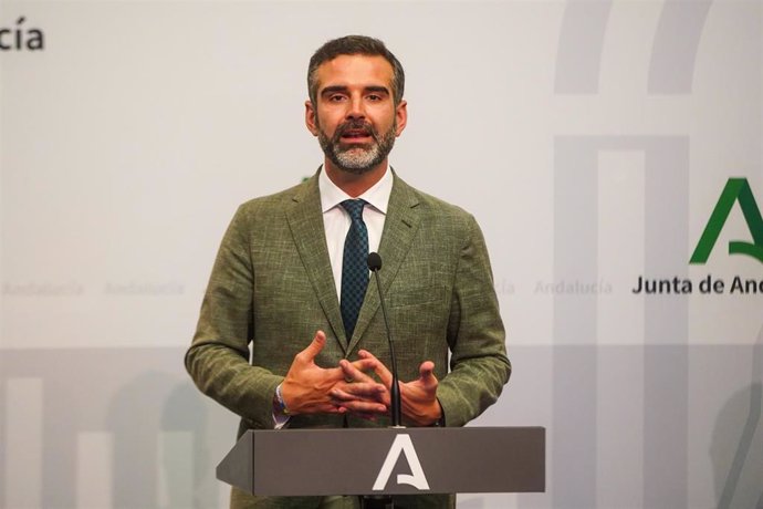 El consejero de Sostenibilidad y portavoz del Gobierno, Ramón Fernández Pacheco, este martes en la rueda de prensa posterior al Consejo de Gobierno.