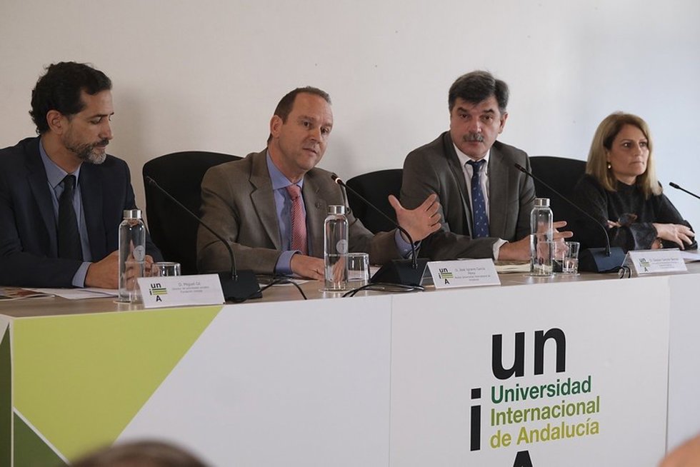 La UNIA presenta los Cursos de Verano en Málaga.
