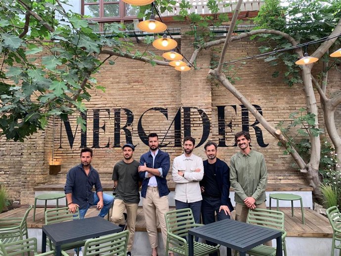 Mercader abre sus puertas en el barrio del Cabanyal