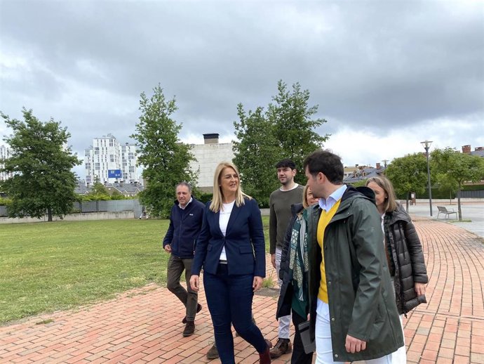 La candidata a Alcaldesa de Vitoria-Gasteiz por el PP, Ainhoa Domaica,