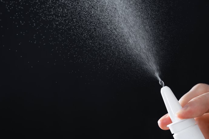 La FDA aprueba el primer aerosol nasal de naloxona de venta libre