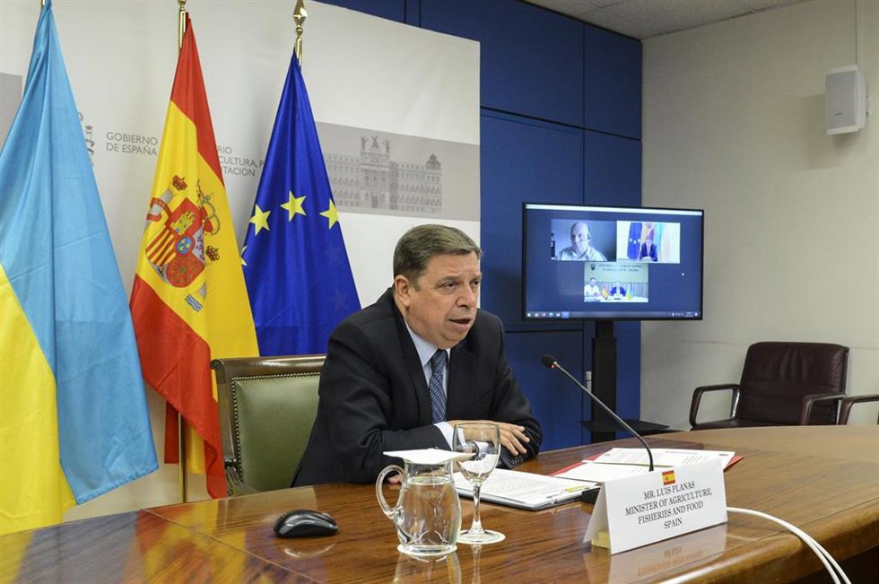 El ministro de Agricultura, Pesca y Alimentación, Luis Planas, se reúne con el titular de Política Agraria y Alimentación de Ucrania, Mykola Solsky