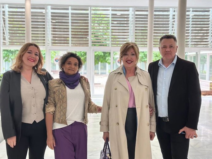 Rodríguez Pam con la candidata de Podemos en Cádiz.