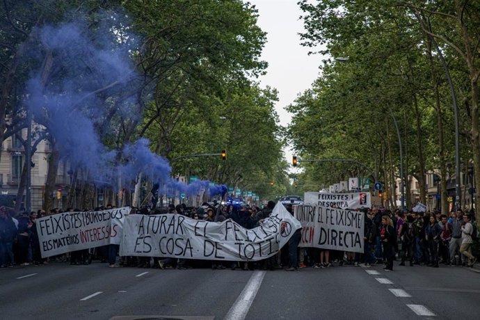 Manifestació a favor de les ocupacions de la Runa i el Kubo. A Barcelona el 23 de maig de 2023.