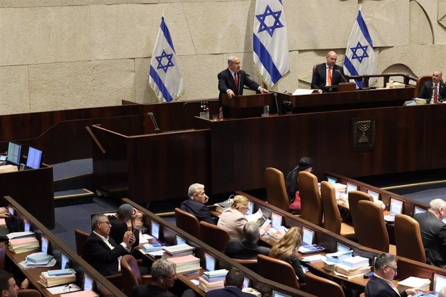 El primer ministro de Israel,  Benjamin Netanyahu frente a la Knesset en el debate sobre los presupuestos