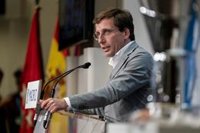 Almeida alaba la "capacidad de ilusionar" de Ayuso, de quien ha aprendido para ser "un mejor alcalde"