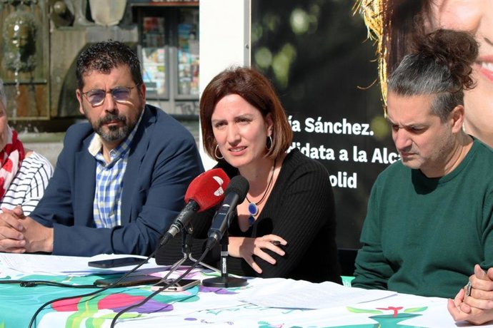 La candidata de Valladolid Toma la Palabra, María Sánchez, durante un acto de campaña.