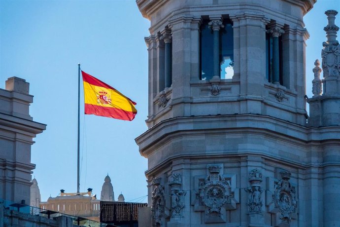 Foto de recurso, bandera, España, Madrid.