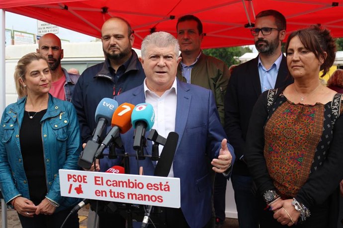 El candidato del PSOE a la Presidencia de la Comunidad, Pepe Vélez