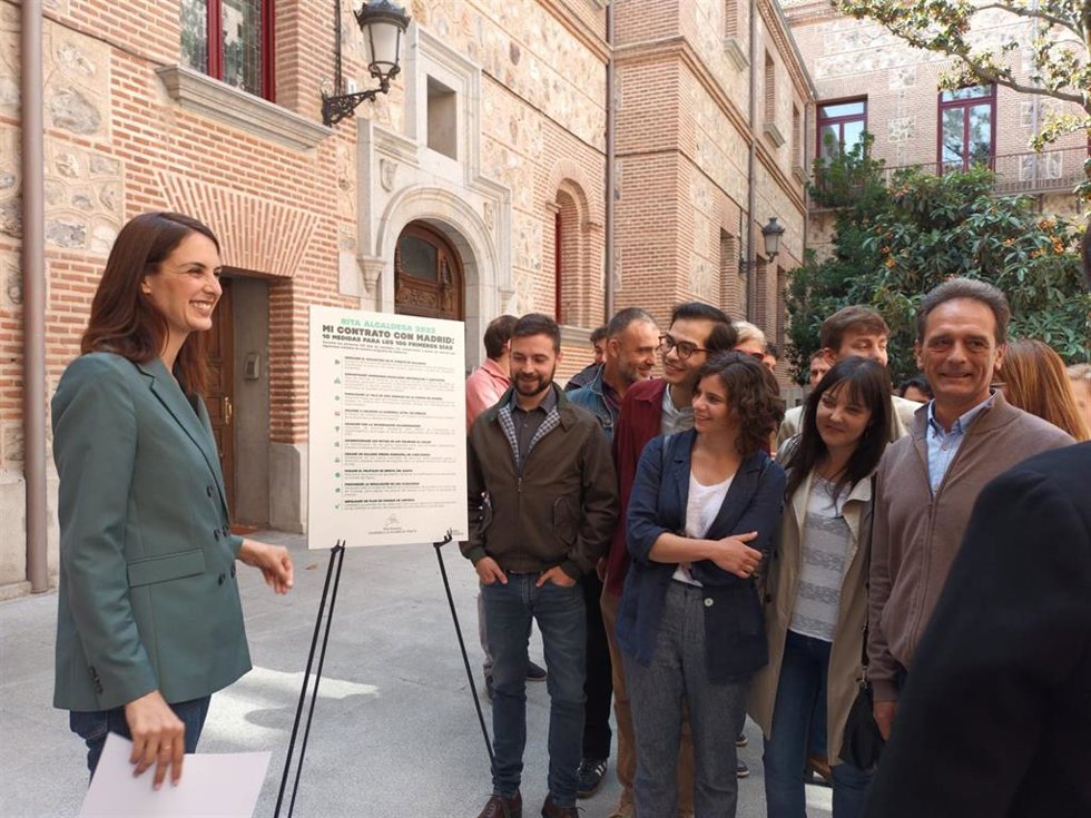 Archivo - La candidata de Más Madrid a la Alcaldía, Rita Maestre, presenta su decálogo de medidas urgentes junto al resto de candidatos de su lista