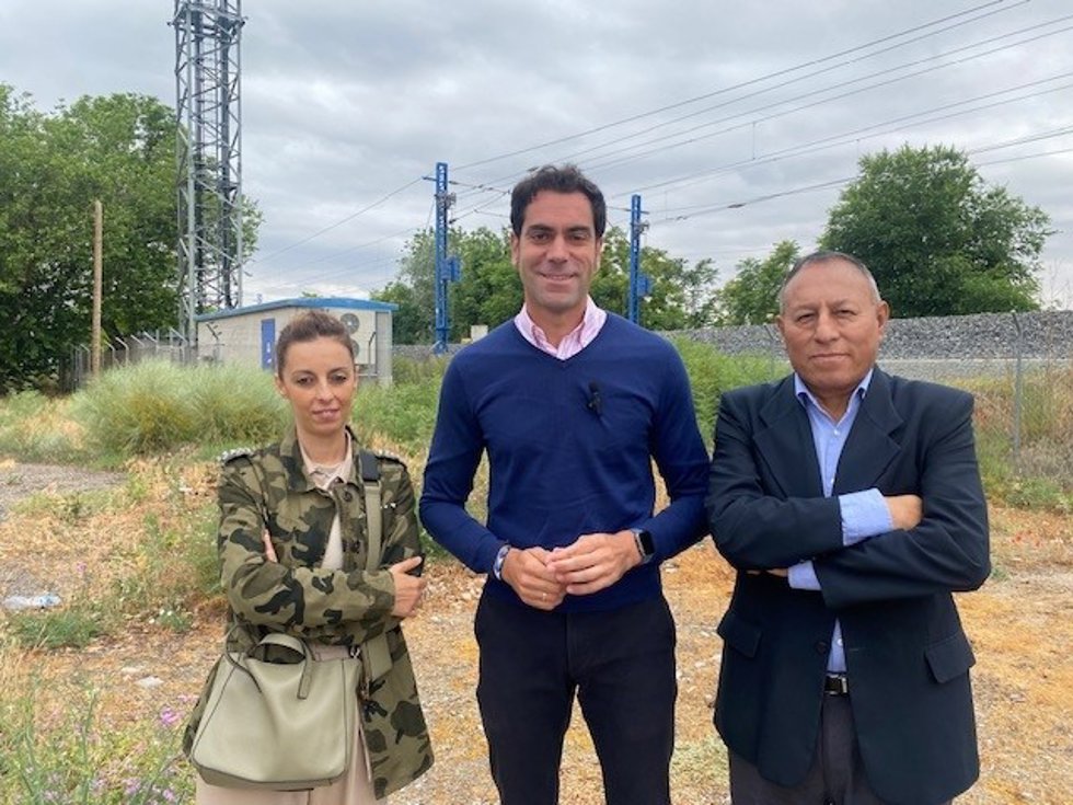 El candidato a la Alcaldía de Primero Toledo, Julio Comendador, con otros integrantes de la candidatura.