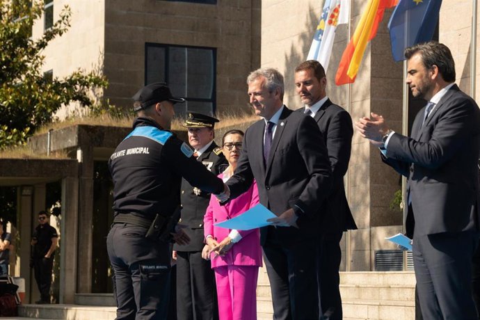 Acto De Entrega De Diplomas E Medallas Da Academia Galega De Seguridade Á Policía Local