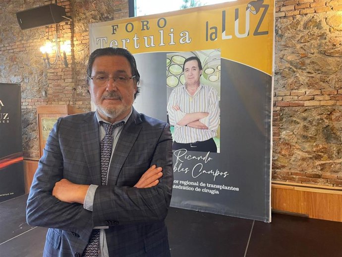 El coordinador regional de trasplantes, investigador y catedrático de Cirugía, Ricardo Robles Campos