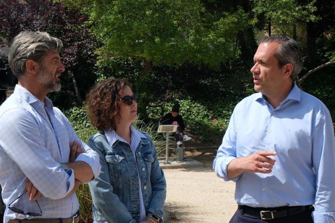 El candidato de Cs Tú Aragón a la Presidencia del Gobierno de Aragón, Carlos Ortas; y el candidato de la coalición a la Alcaldía de Fuentes de Ebro, Conrado Gayán