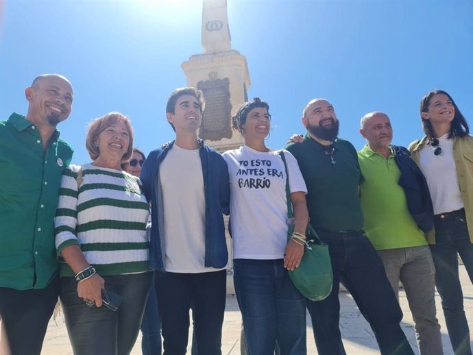 La portavoz de Adelante Andalucía, Teresa Rodríguez (en el centro de la imagen), en Málaga.