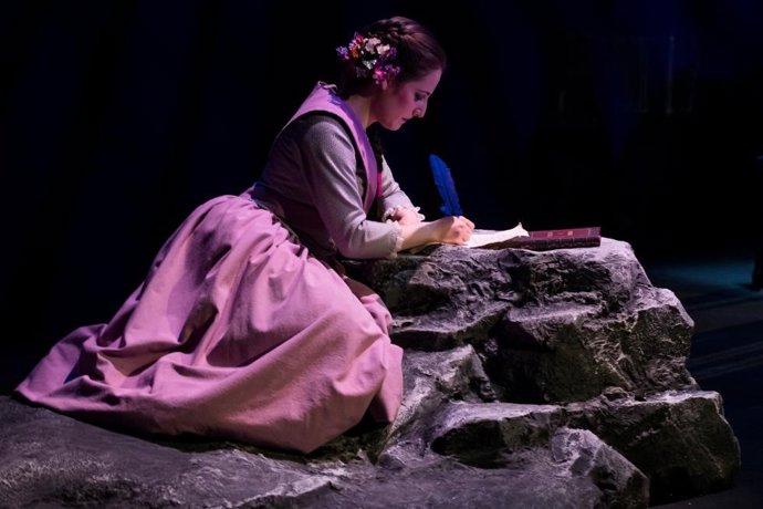 Les Arts acerca a los niños y niñas la ópera Lelisir damore a través de un cuentacuentos