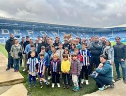 Los agraciados en el sorteo pudieron conocer las entrañas del campo de fútbol de Mendizorroza