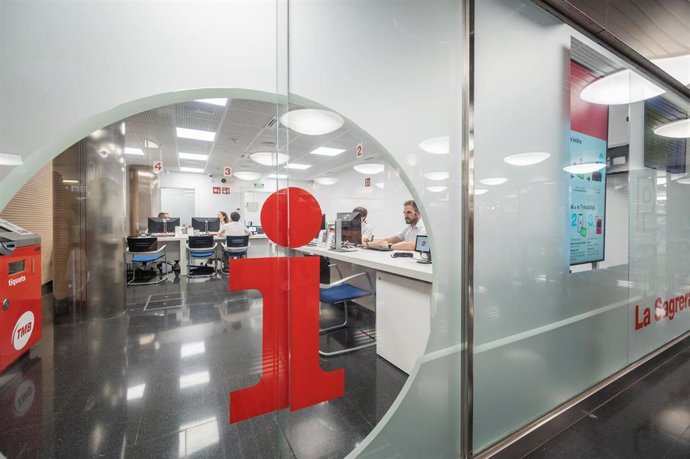 Reabre el punto TMB de la Sagrera