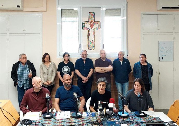 Representantes de la federació d'Entitats Catalanes d'Acció Social (ECAS), Ficat, la Coordinadora Obrim Fronteres, el Frum de Síndics Locals, la CONFAVC, Lafede.Cat y MUET