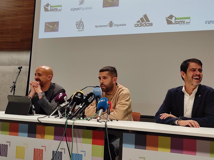 Presentación del Campus Jordi Alba 2023 en Igualada, con la presencia del jugador del FC Barcelona