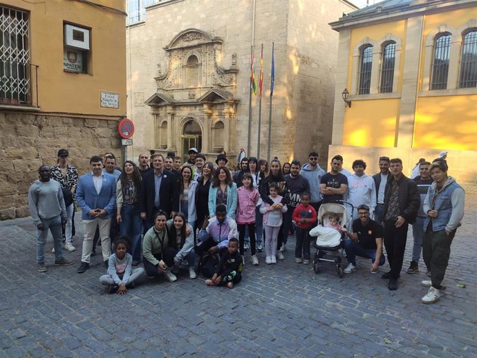 Presentación de medidas para jóvenes del candidato al Ayuntamiento de Logroño, Alberto Bretón