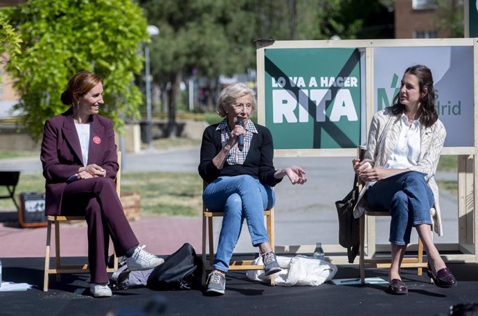 Archivo - La exalcaldesa de Madrid, Manuela Carmena, interviene en la presentación del proyecto de viviendas alternativas para mayores por Más Madrid, a 19 de abril de 2023, en Madrid (España).