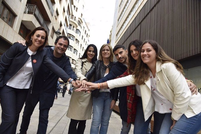 Inés Arrimadas y Carmen Picazo en un acto electoral en Albacete.