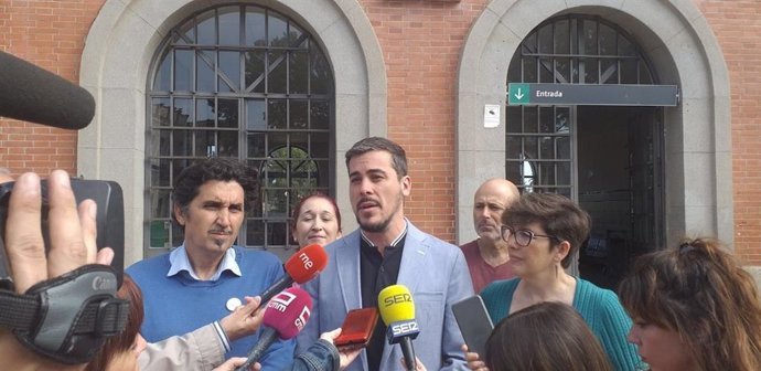 El candidato a la presidencia de la JCCM, José Luis García Gascón, en Talavera de la Reina.