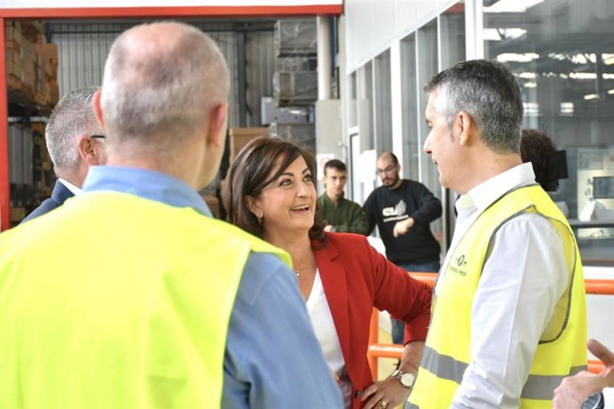 Concha Andreu anuncia la creación de 300 nuevos empleos tras las inversiones de ampliación de 12 empresas