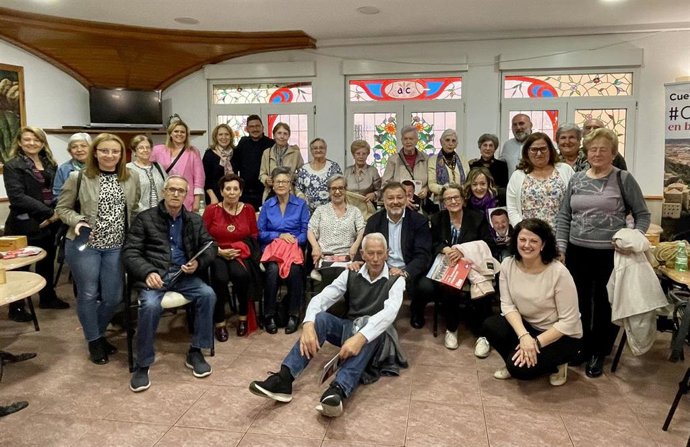 El alcalde y candidato del PSOE a la Alcaldía de Cuenca, Darío Dolz, en un acto electoral.