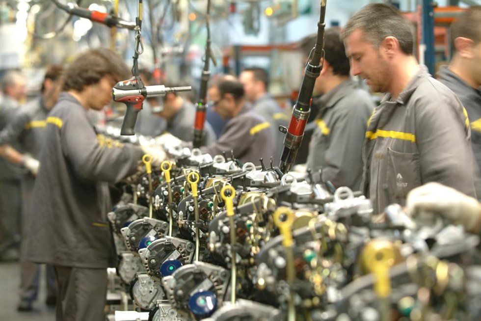 Archivo - Fábrica de Motores de Renault en Valladolid