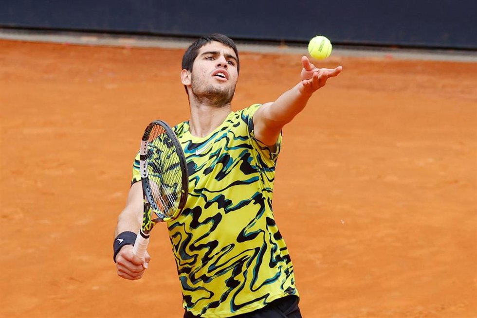 Carlos Alcaraz (ESP) against Fabian Marozsan (HUN) during the 2023 Internazionali BNL dItalia, Masters 1000 tennis tournament on May 15, 2023 at Foro Italico in Rome, Italy - Photo Agn Foto / LiveMedia / DPPI
