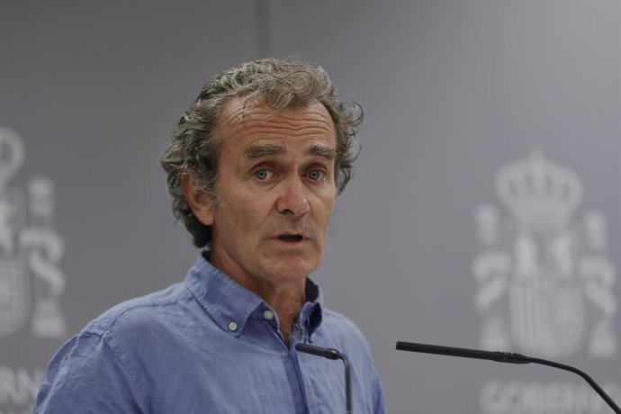 Archivo - El director del Centro de Coordinación de Alertas y Emergencias Sanitarias, Fernando Simón