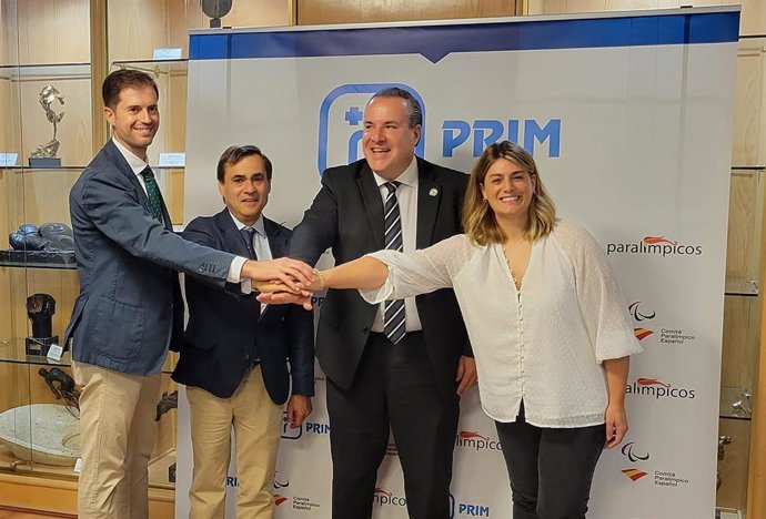 Acto de firma del acuerdo entre PRIM y el Cimnité Paralímpico Español